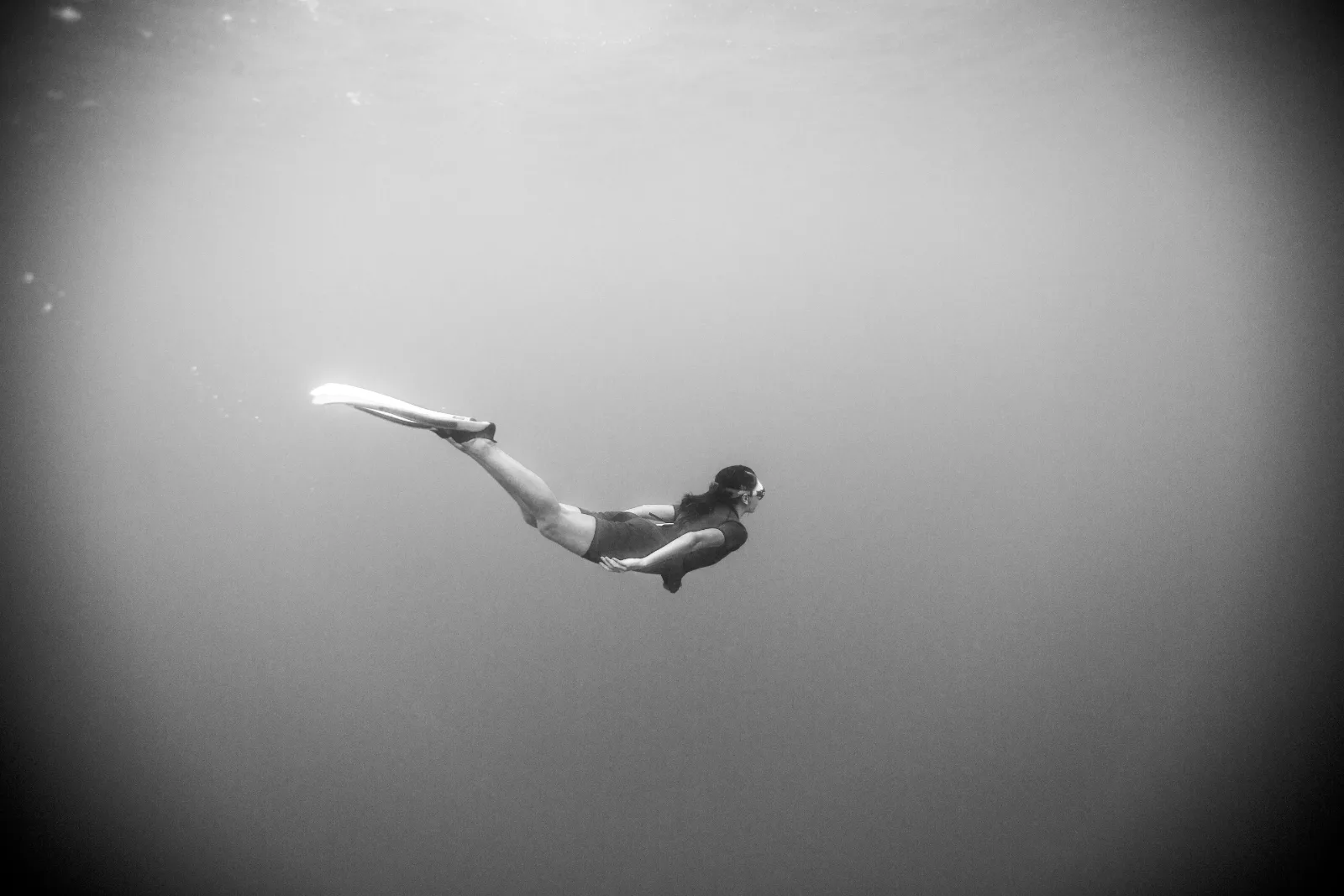 How to choose your first freediving fins